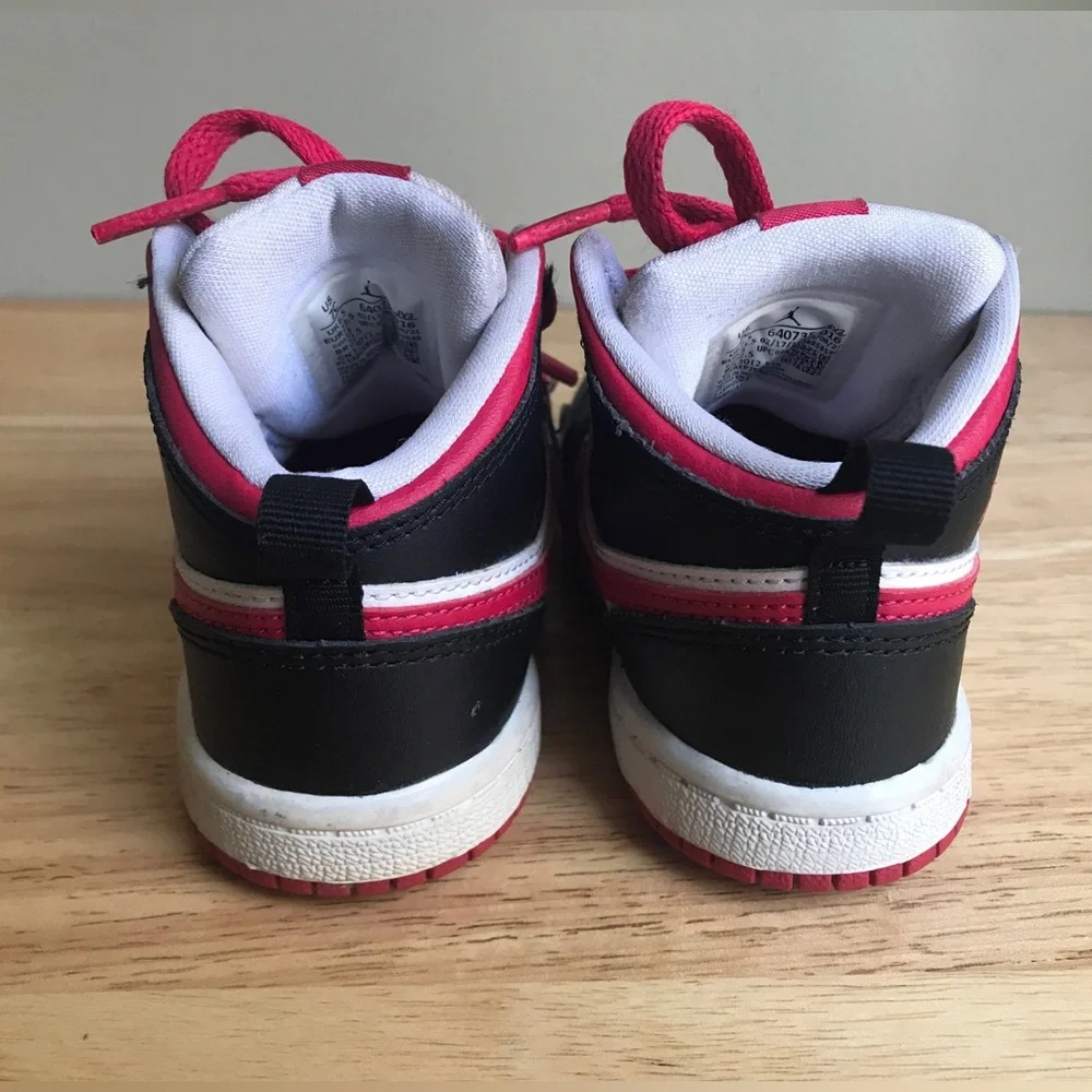 Jordan 1 High-Top Sneaker Red And Black Kids Size: US Toddler 7C EUR 23.5 CM 13
